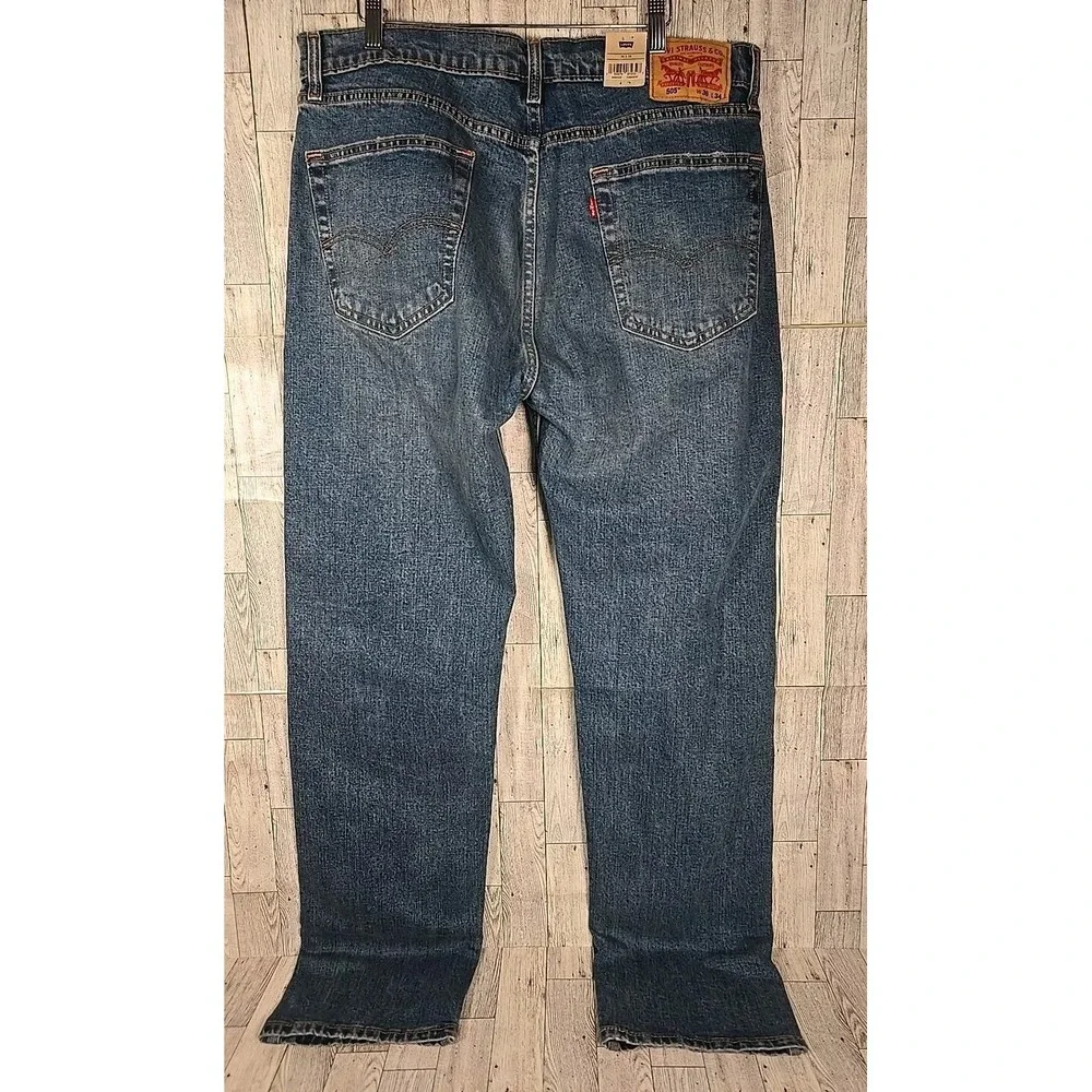 Levis Jeans 505 Regular 36x34 Mens Denim Straight Leg Medium Wash Stretch NEW